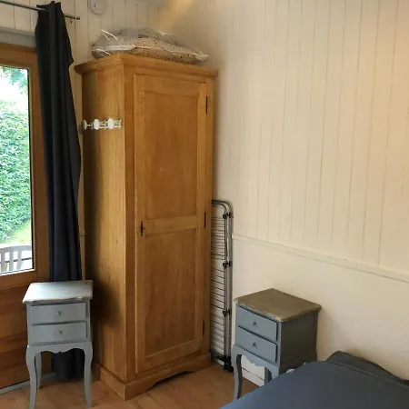 Appartement Studio Avec Petit Jardin Et Terrasse Vue Mont-blanc
